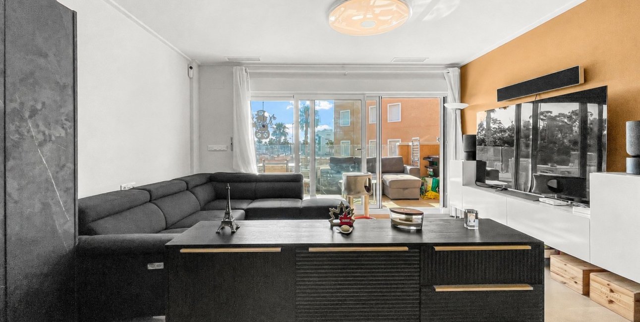 Resale - Apartment / flat -
Guardamar del Segura - El Raso