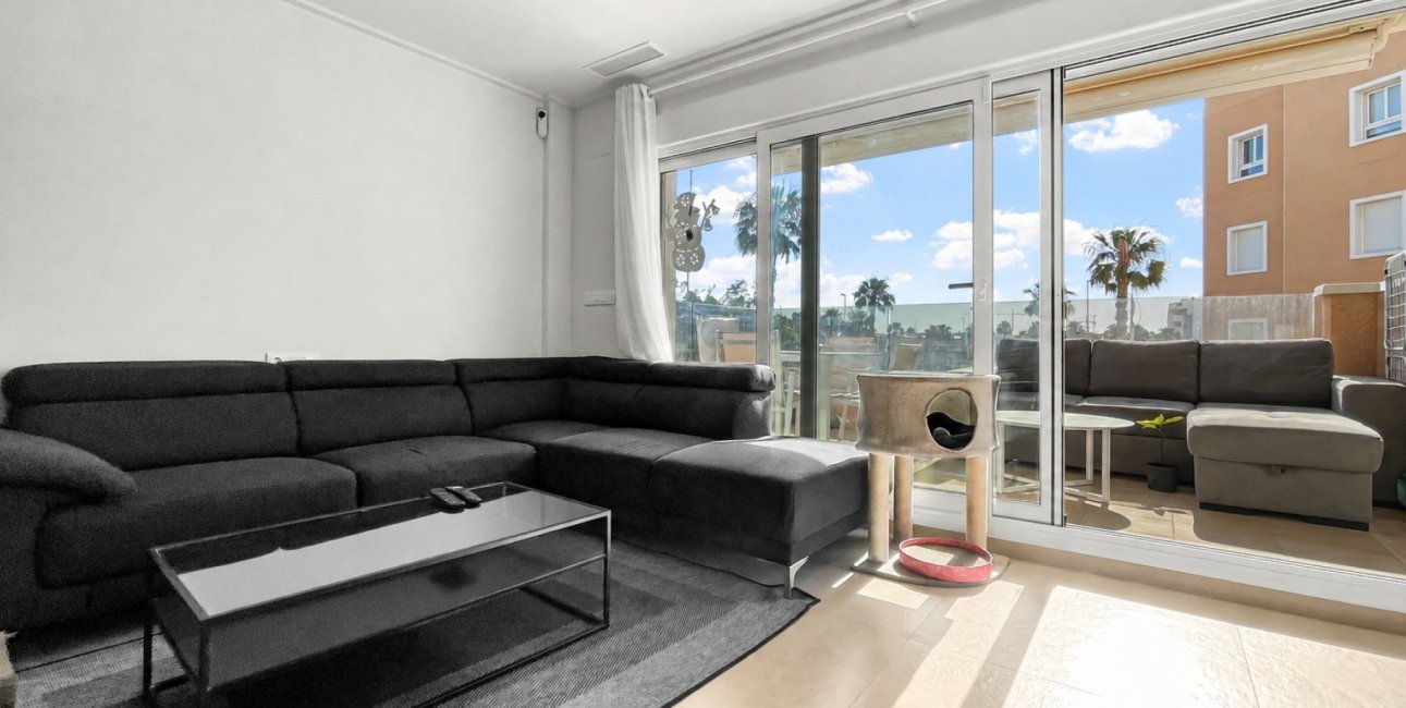 Resale - Apartment / flat -
Guardamar del Segura - El Raso