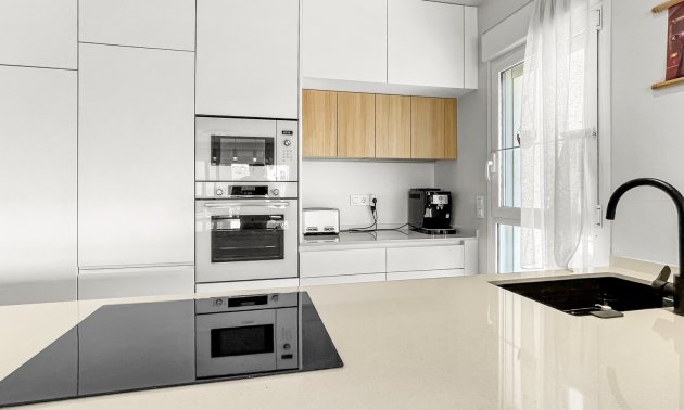 Resale - Apartment / flat -
Guardamar del Segura - El Raso
