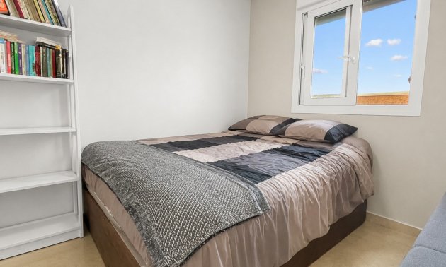 Resale - Apartment / flat -
Guardamar del Segura - El Raso