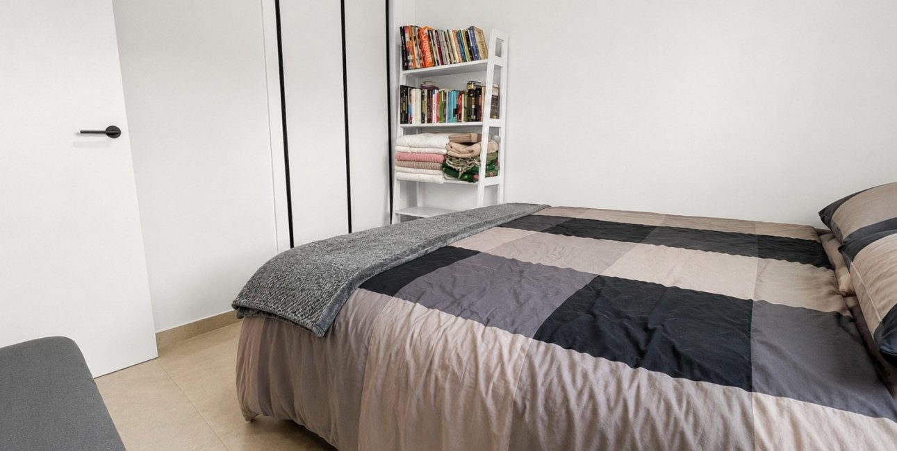 Resale - Apartment / flat -
Guardamar del Segura - El Raso