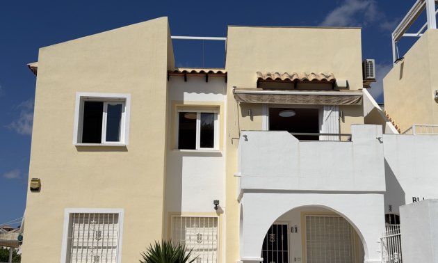 Resale - Apartment / flat -
Orihuela Costa - Villamartin