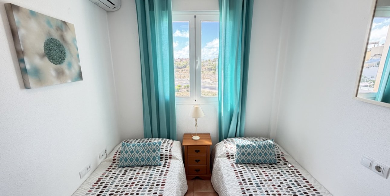 Resale - Apartment / flat -
Orihuela Costa - Villamartin