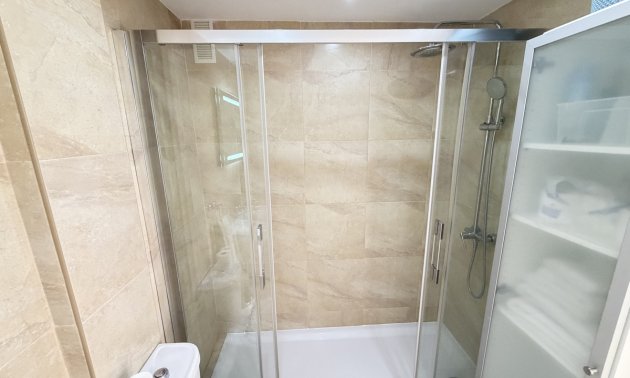 Resale - Apartment / flat -
Orihuela Costa - Villamartin