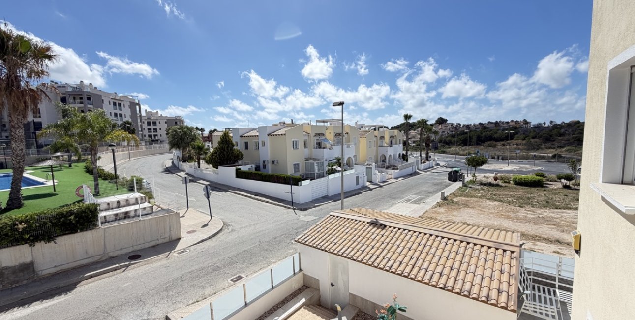 Resale - Apartment / flat -
Orihuela Costa - Villamartin