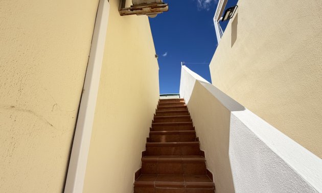 Resale - Apartment / flat -
Orihuela Costa - Villamartin