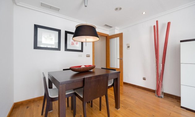 Resale - Penthouse -
Torrevieja - Acequion
