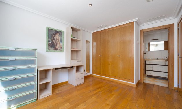 Resale - Penthouse -
Torrevieja - Acequion