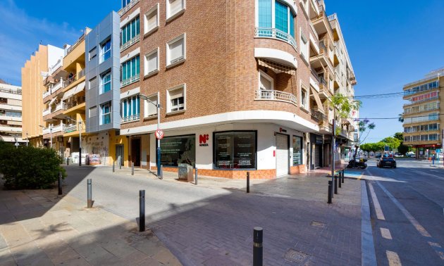 Resale - Penthouse -
Torrevieja - Acequion