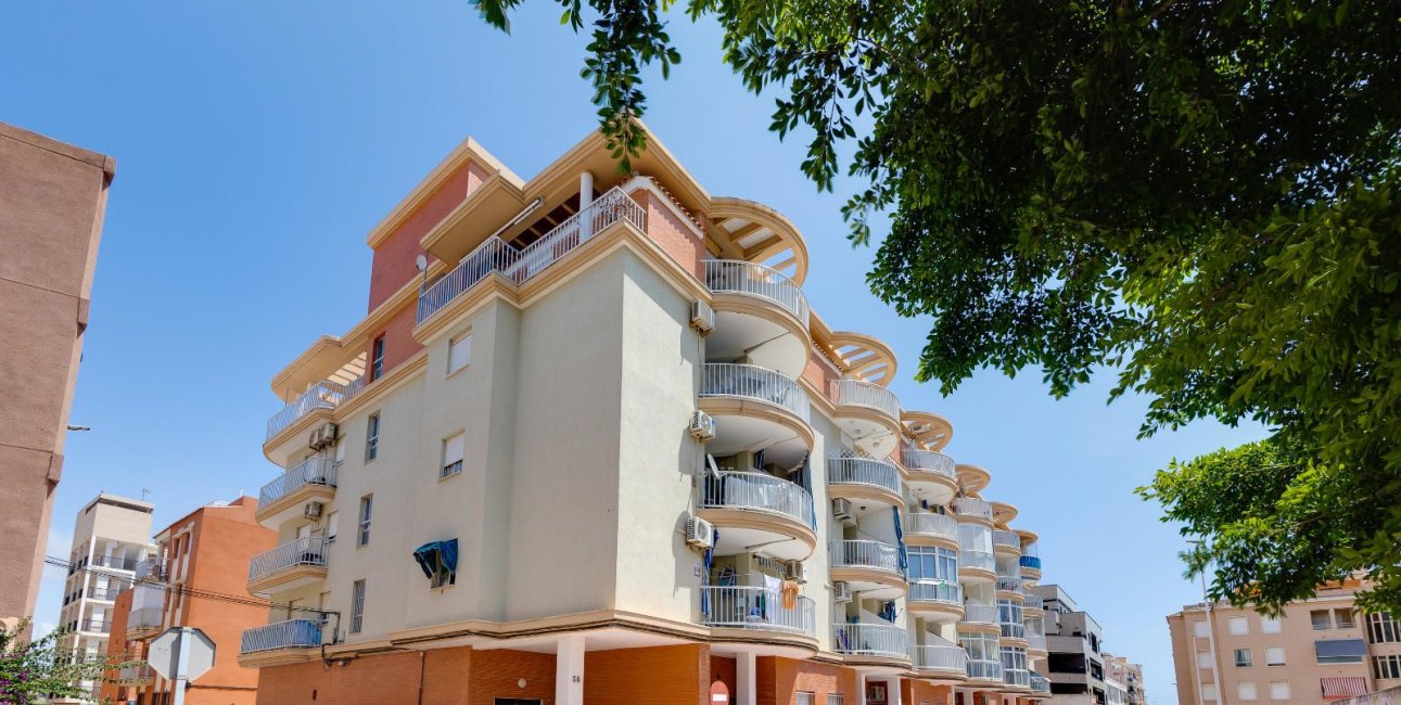 Resale - Penthouse -
Torrevieja - La Mata