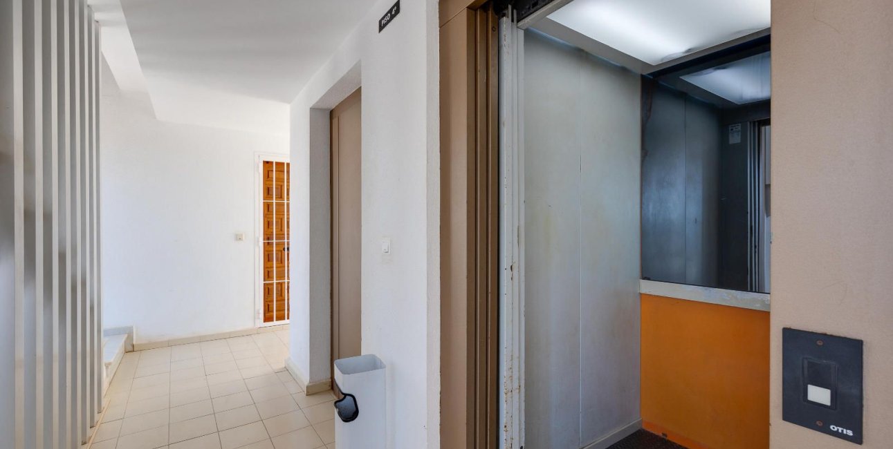 Resale - Penthouse -
Torrevieja - La Mata