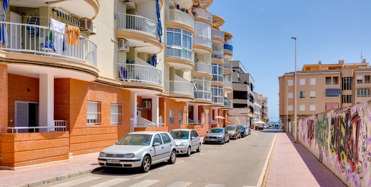 Resale - Penthouse -
Torrevieja - La Mata
