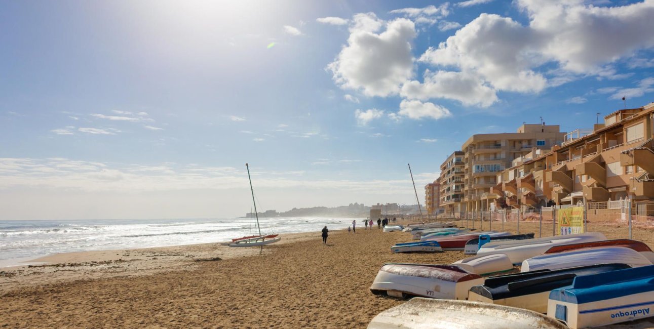 Resale - Penthouse -
Torrevieja - La Mata