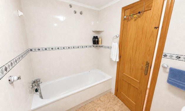 Resale - Penthouse -
Torrevieja - Estacion de autobuses