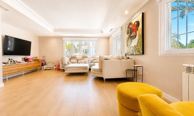 Reventa - Villa -
Dehesa de campoamor - Campoamor