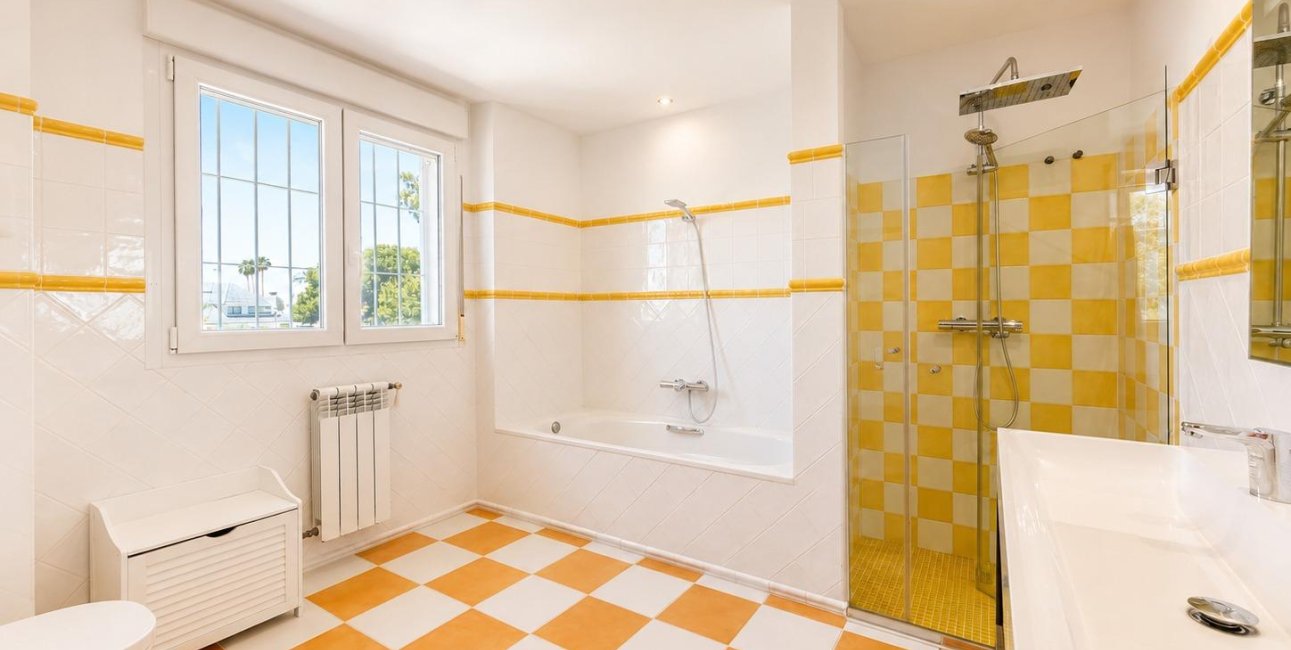 Reventa - Villa -
Dehesa de campoamor - Campoamor