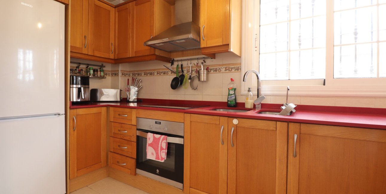 Resale - Townhouse -
Los Montesinos - La Herrada
