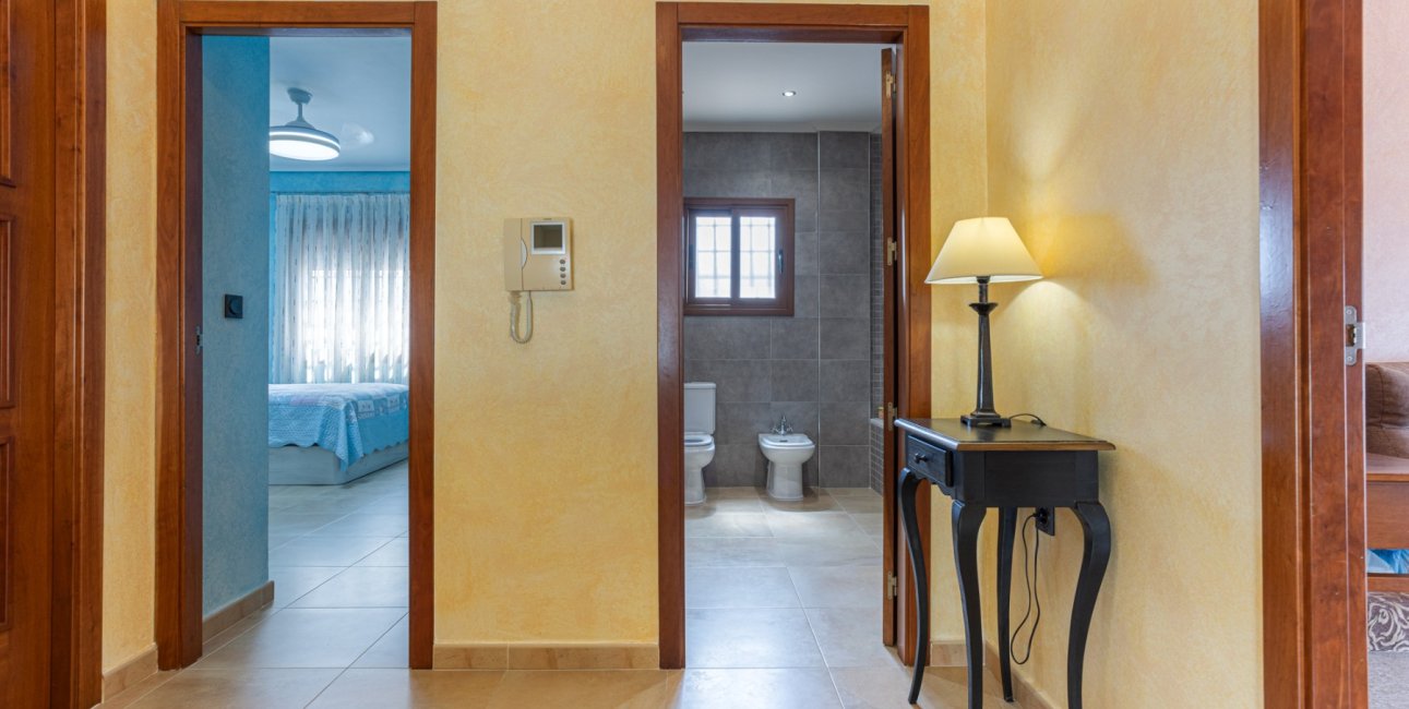 Resale - Villa -
Los Montesinos - La Herrada