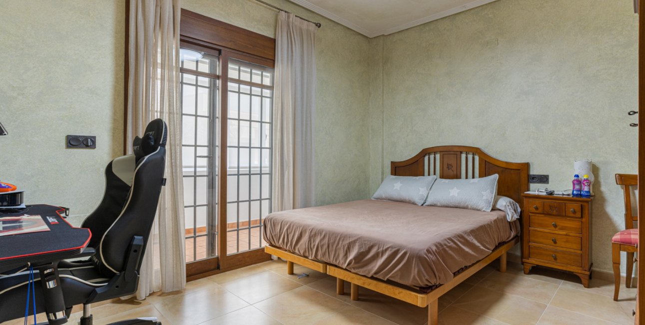 Resale - Villa -
Los Montesinos - La Herrada