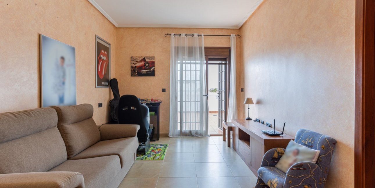 Resale - Villa -
Los Montesinos - La Herrada