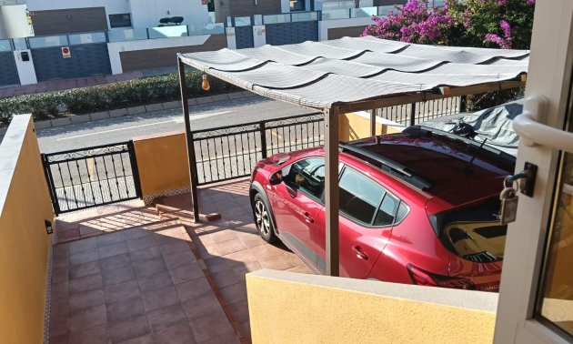 Resale - Apartment / flat -
Los Montesinos - La Herrada