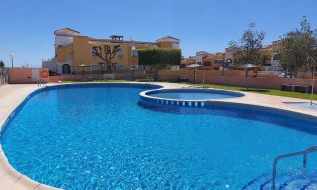 Resale - Apartment / flat -
Los Montesinos - La Herrada
