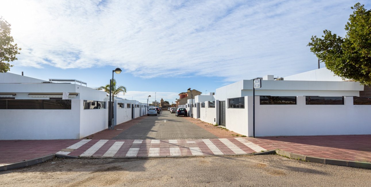 Resale - Villa -
Torre Pacheco - Roldán - Town