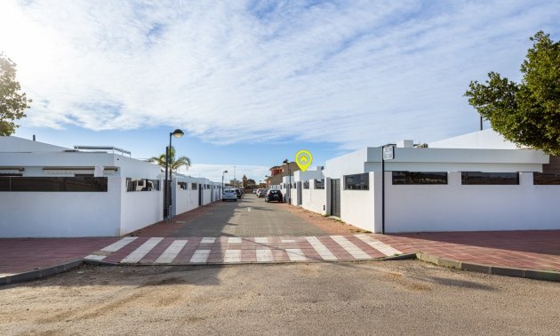 Resale - Villa -
Torre Pacheco - Roldán - Town
