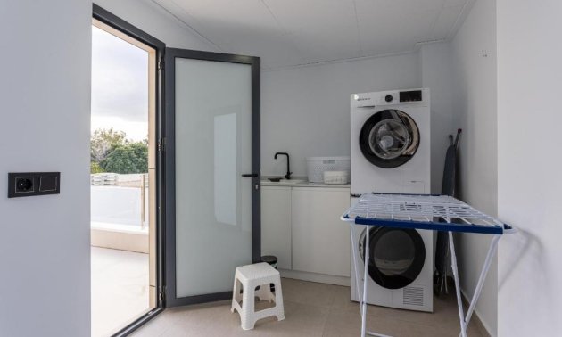 Resale - Villa -
Dolores - Dolores - Town