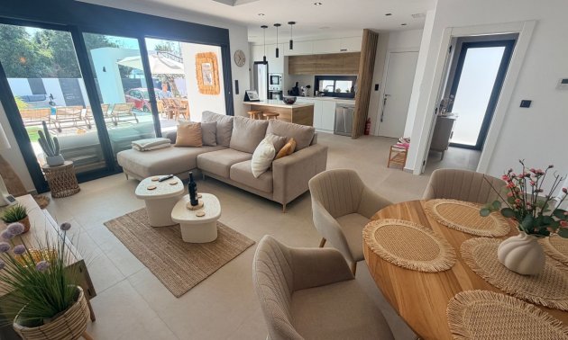 Resale - Villa -
Dolores - Dolores - Town