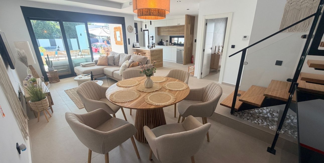 Resale - Villa -
Dolores - Dolores - Town