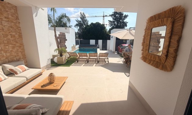 Resale - Villa -
Dolores - Dolores - Town