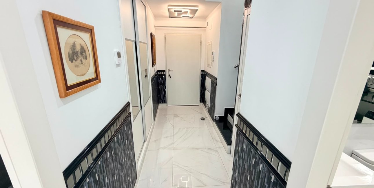 Resale - Villa -
Los Montesinos - La Herrada
