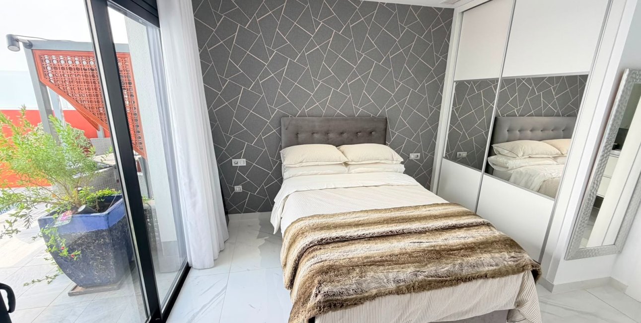 Resale - Villa -
Los Montesinos - La Herrada