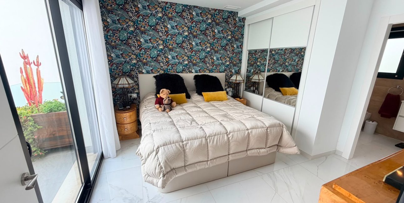 Resale - Villa -
Los Montesinos - La Herrada