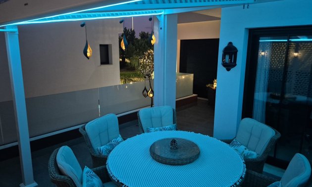 Resale - Villa -
Los Montesinos - La Herrada