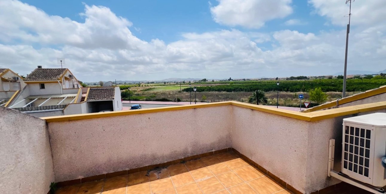 Resale - Bungalow -
Daya Nueva - Daya Nueva - Town