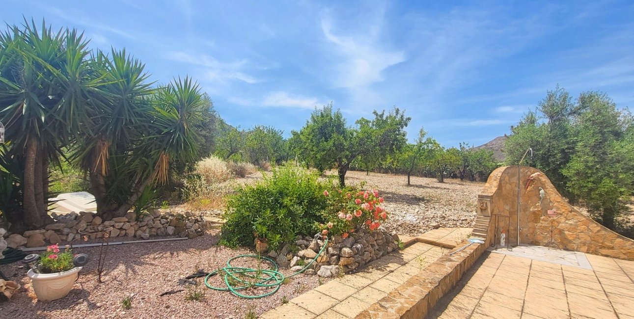 Resale - Country House -
Hondon - Hondon de Las Nieves
