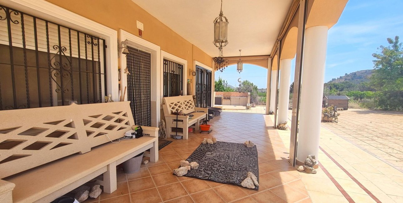 Resale - Country House -
Hondon - Hondon de Las Nieves