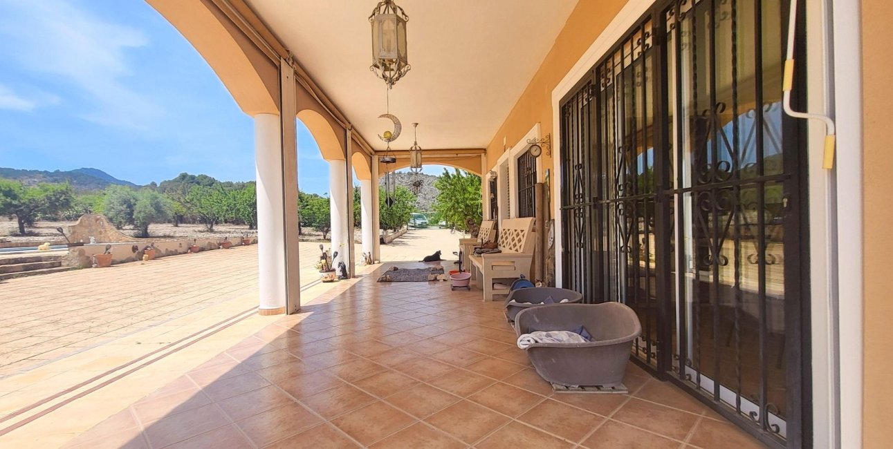 Resale - Country House -
Hondon - Hondon de Las Nieves