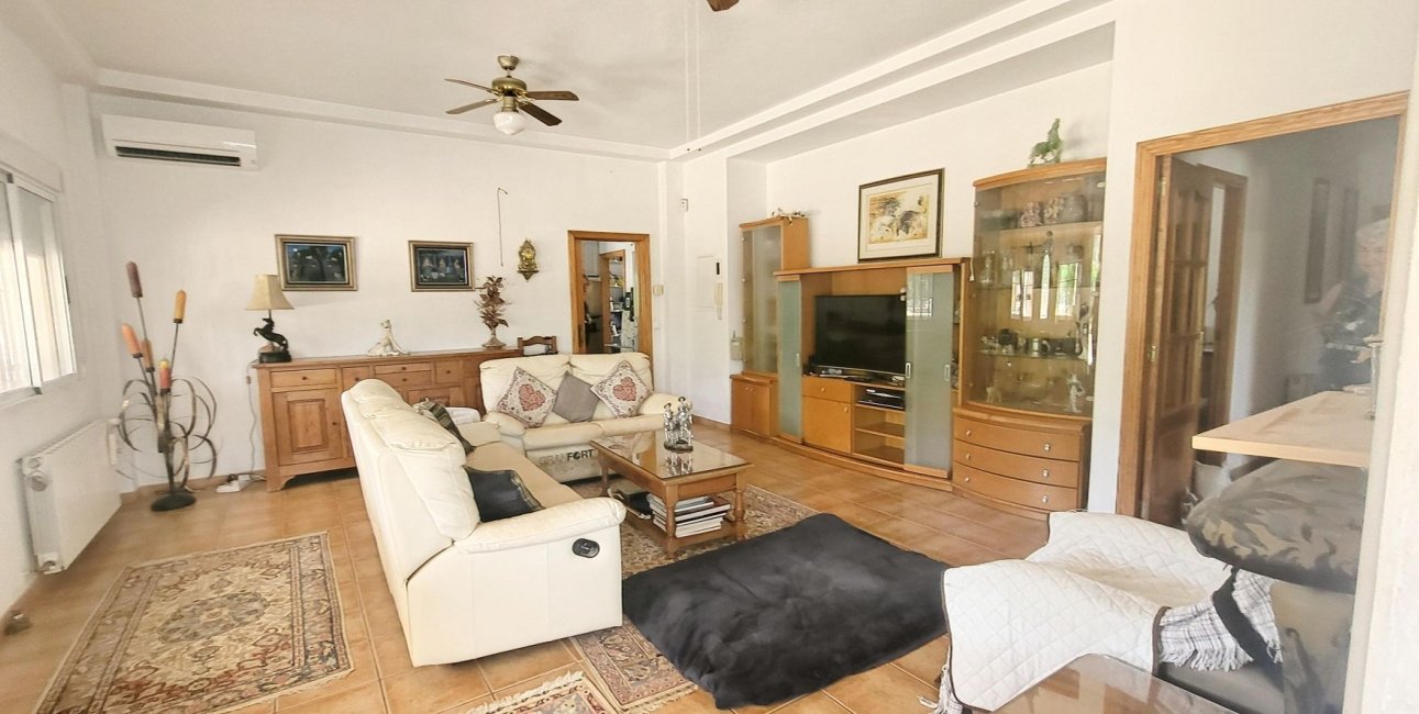Resale - Country House -
Hondon - Hondon de Las Nieves