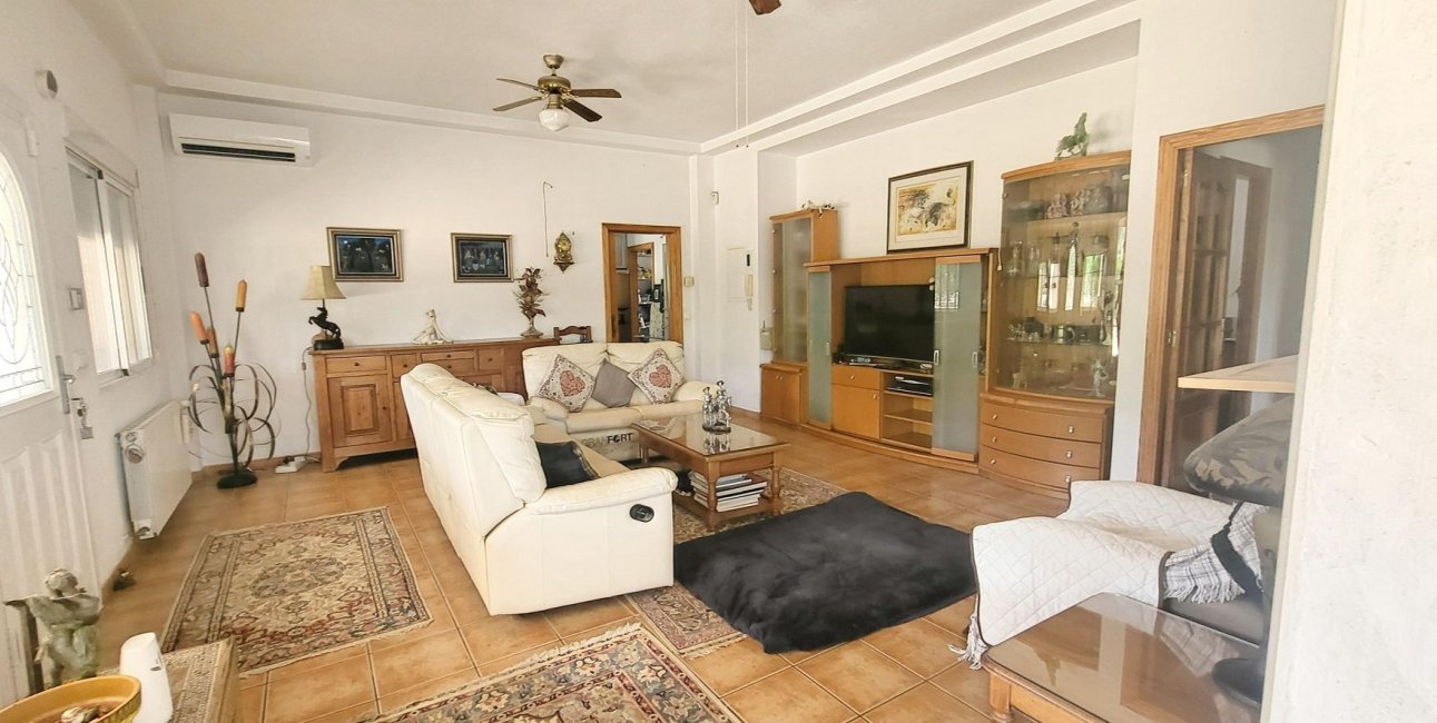 Resale - Country House -
Hondon - Hondon de Las Nieves