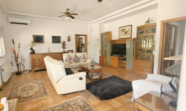Resale - Country House -
Hondon - Hondon de Las Nieves