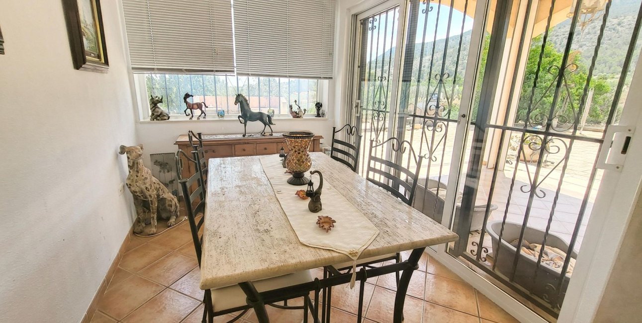 Resale - Country House -
Hondon - Hondon de Las Nieves