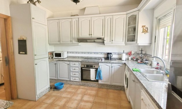 Resale - Country House -
Hondon - Hondon de Las Nieves