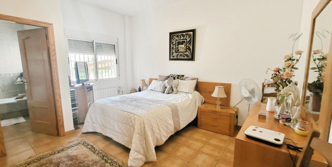 Resale - Country House -
Hondon - Hondon de Las Nieves