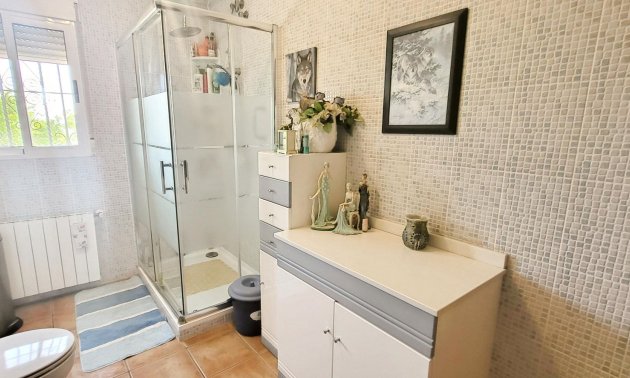 Resale - Country House -
Hondon - Hondon de Las Nieves