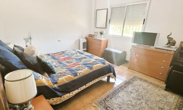 Resale - Country House -
Hondon - Hondon de Las Nieves