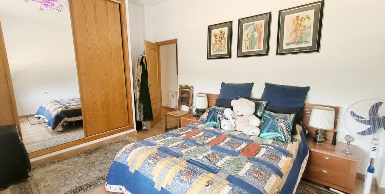 Resale - Country House -
Hondon - Hondon de Las Nieves