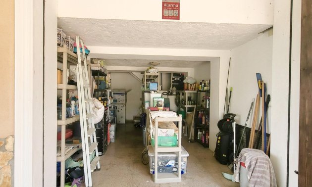 Resale - Country House -
Hondon - Hondon de Las Nieves